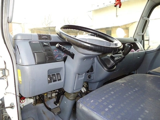 MITSUBISHI CANTER FE 85 (2)