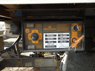MITSUBISHI CANTER FE 85 (2)