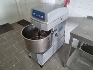 RC 18 Mixer spirálový HS 60