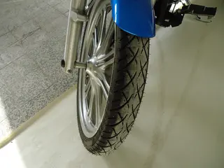 Motocykl KAWASAKI VN900C, RZ 6T8675   