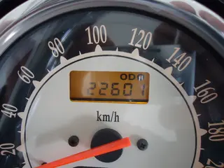 Motocykl KAWASAKI VN900C, RZ 6T8675   