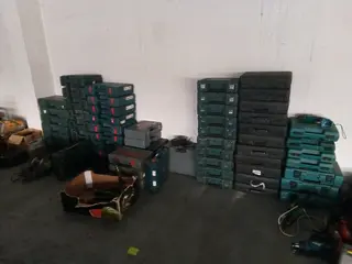Nábytek a nářadí - ARANEA NETWORK a.s.