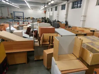 Nábytek a nářadí - ARANEA NETWORK a.s.