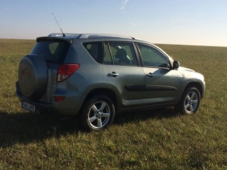 Nákladní automobil Toyota Rav4
