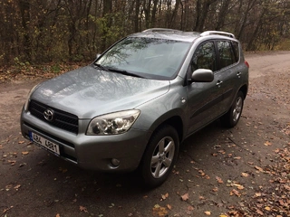 Nákladní automobil Toyota Rav4