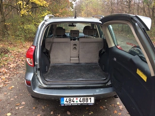 Nákladní automobil Toyota Rav4