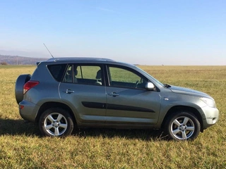Nákladní automobil Toyota Rav4