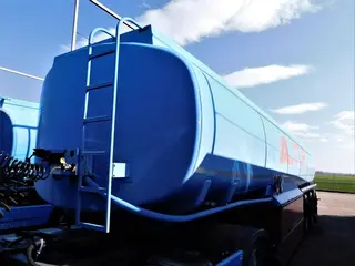 Návěs cisternový Schwartzmüller 2 - AUTOTRANS PETROL s.r.o.