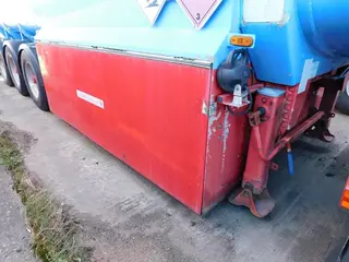 Návěs cisternový Schwartzmüller 2 - AUTOTRANS PETROL s.r.o.
