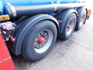 Návěs cisternový Schwartzmüller 2 - AUTOTRANS PETROL s.r.o.