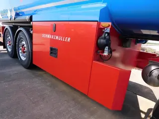 Návěs cisternový Schwartzmüller 4 - AUTOTRANS PETROL s.r.o.