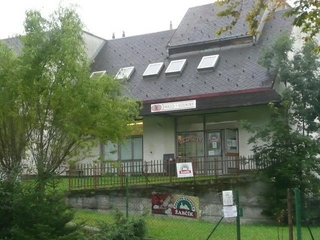 Obchodně-administrativní budova Trojanovice