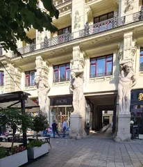 Obchodní podíl 100% společnost Askadero, nemovitosti Brno náměstí Svobody, budova U Mamlasů