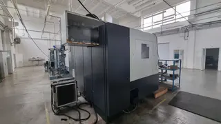 MBB Technik 02 - Obráběcí centrum 5osé MCV1000D5AXMAS Kovosvit