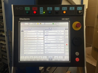 Ohraňovací lis RICO PRCB 35160 s CNC řízením v 5 osách. DELEM DA-66T.