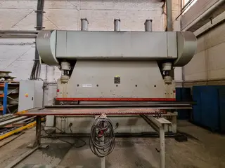 PŘSK 15. Ohraňovací lis Strojáren Piesok LOD 315 D