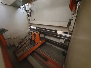 PŽSK 05. Ohraňovací lis, Weinbrenner GP 800/5050