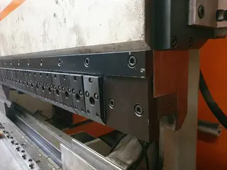 PŽSK 05. Ohraňovací lis, Weinbrenner GP 800/5050