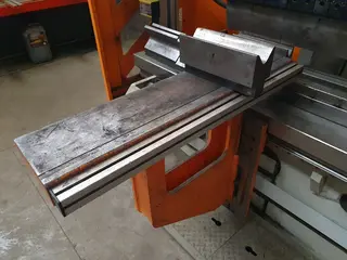 PŽSK 05. Ohraňovací lis, Weinbrenner GP 800/5050