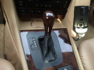 Osobní automobil BMW 740i
