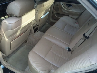 Osobní automobil BMW 740i