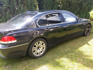 Osobní automobil BMW 760 LI