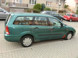 osobní automobil Ford Focus combi