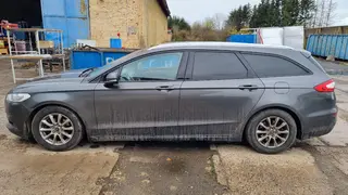 02 ROLUC - Osobní automobil Ford Mondeo 7AY7829