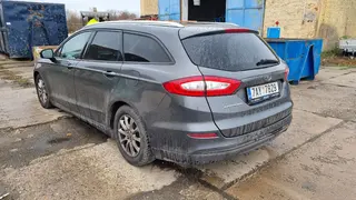 02 ROLUC - Osobní automobil Ford Mondeo 7AY7829