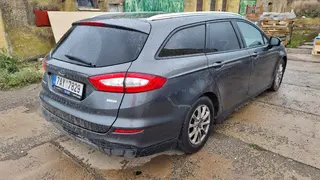 02 ROLUC - Osobní automobil Ford Mondeo 7AY7829