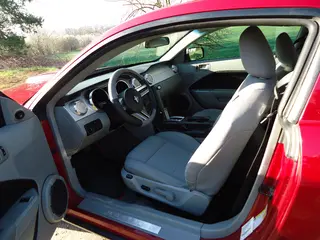 Osobní automobil Ford Mustang, RZ 4SP2291   