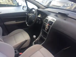 Osobní automobil PEUGEOT 307