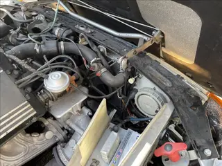 Osobní automobil SAAB 900