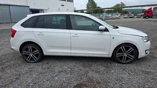 PFG 04 - osobní automobil Škoda RAPID