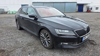 PFG 03 - osobní automobil Škoda SUPERB