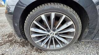 PFG 03 - osobní automobil Škoda SUPERB