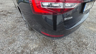 PFG 03 - osobní automobil Škoda SUPERB