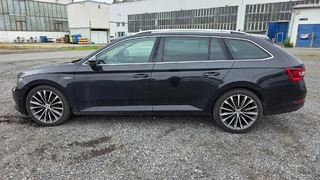 PFG 03 - osobní automobil Škoda SUPERB