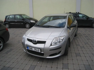 Osobní automobil TOYOTA Auris
