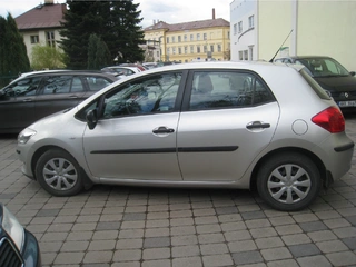 Osobní automobil TOYOTA Auris
