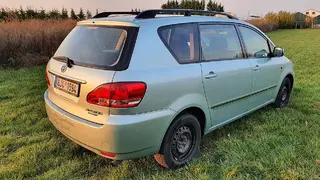 Osobní automobil Toyota Avensis Verso 2.0, RZ 6J41594