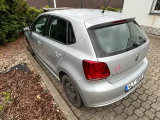 SKIS 01. Osobní automobil VW Polo, RZ 4L10899