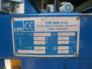 Paketovací hydraulický lis 2