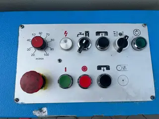 MEZ Mohelnice 08 Pásová pila Bernardo MSB 810H