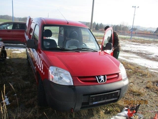 PEUGEOT Partner SOME 23