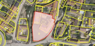Podíl 4/18 na domě a pozemcích Mikulovice u Znojma