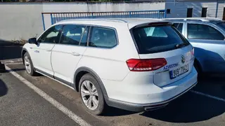 AZ SANACE Volkswagen Passat kombi, RZ 9U9 7942