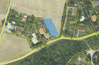 Pozemek 1053 m², Černošice, okres Praha-západ
