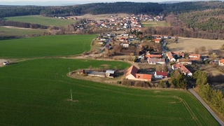 Pozemky cca 200.000m2 v obci Dolní Hbity - Jelence