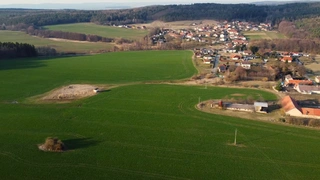 Pozemky cca 200.000m2 v obci Dolní Hbity - Jelence